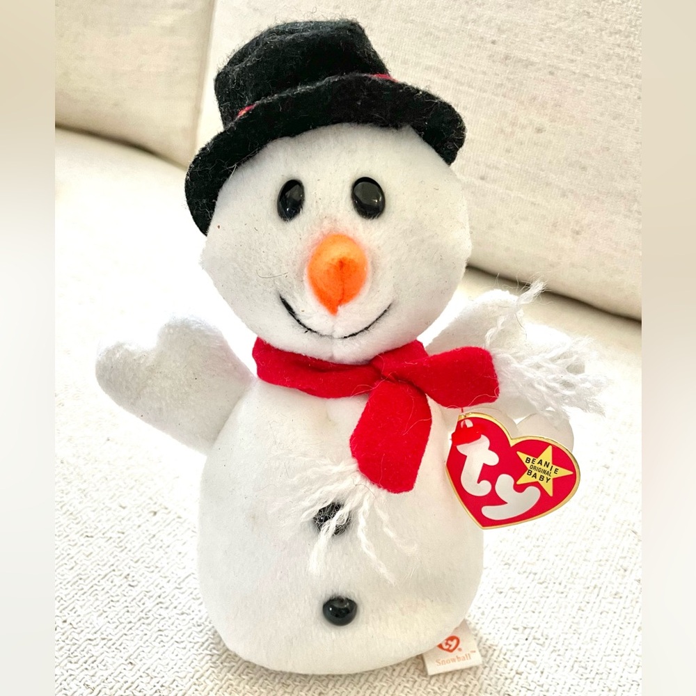Ty Beanie Baby Snowball the Snowman Retired w/ Tags. DOB 12/22/96